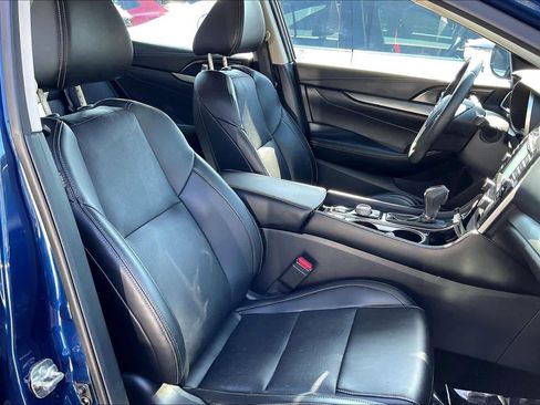Used 2018 Nissan Maxima 3.5 SV image 8
