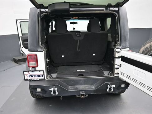 Used 2013 Jeep Wrangler Sport AWD/4WD image 11