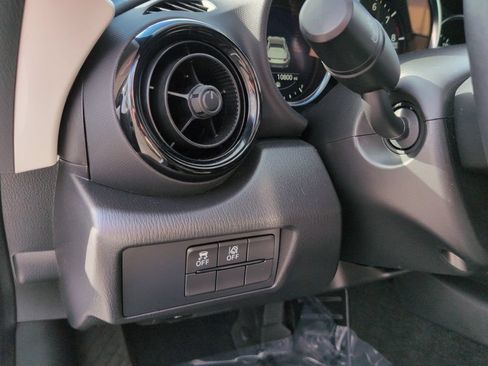 Used 2023 MAZDA MX-5 Miata Club w/ Weather Package RWD image 17