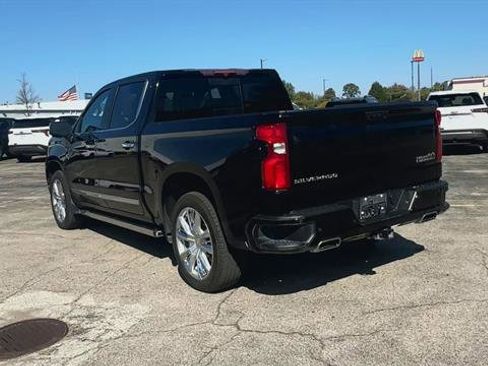 Used 2022 Chevrolet Silverado 1500 High Country w/ High Country Premium Package image 7