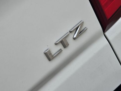 Used 2020 Chevrolet Silverado 1500 LTZ w/ LTZ Premium Package image 9