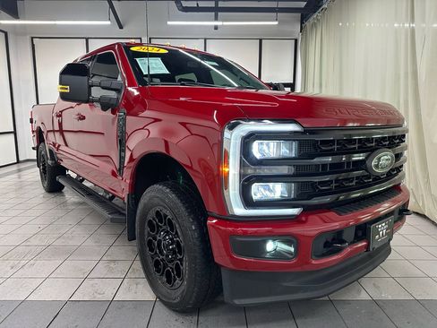 Used 2024 Ford F250 Lariat w/ Black Appearance Package image 2