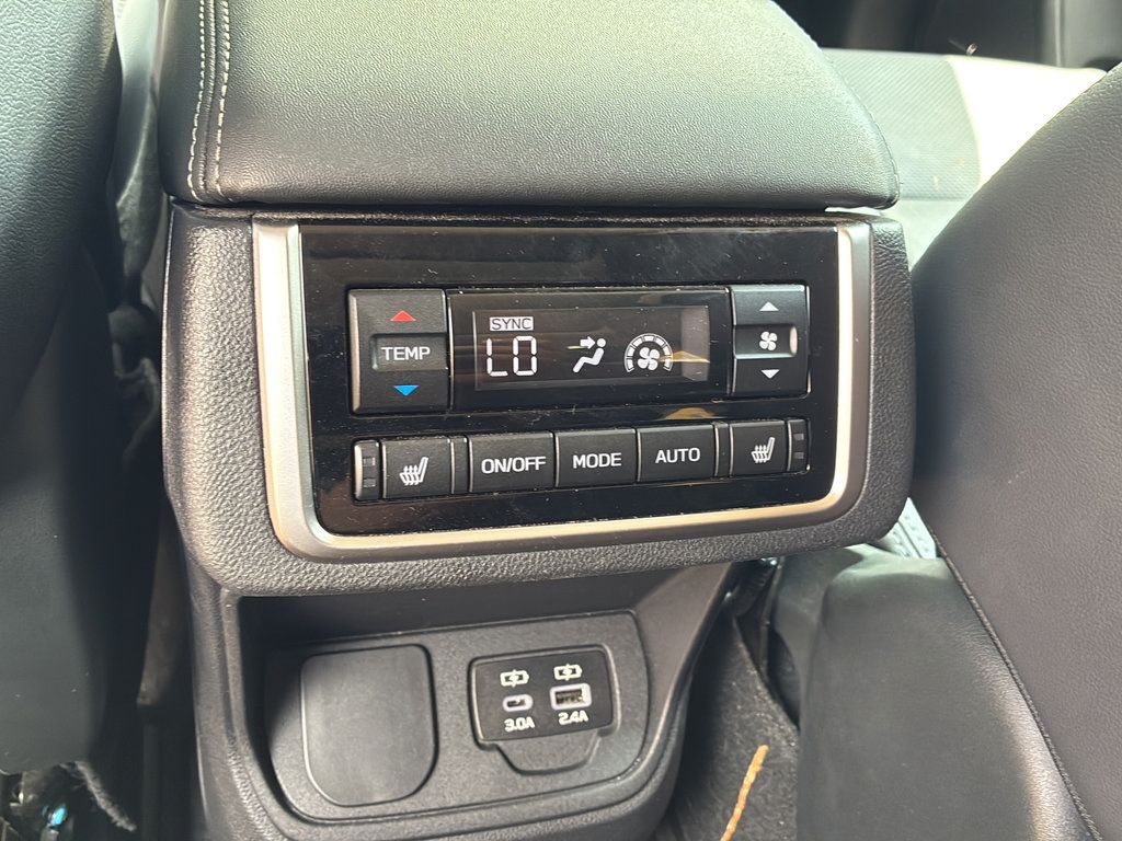Used 2023 Subaru Ascent Limited w/ Technology Package AWD/4WD image 19