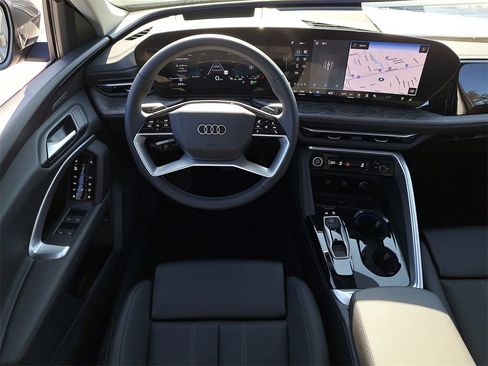 New 2025 Audi Q5 Premium Plus image 23