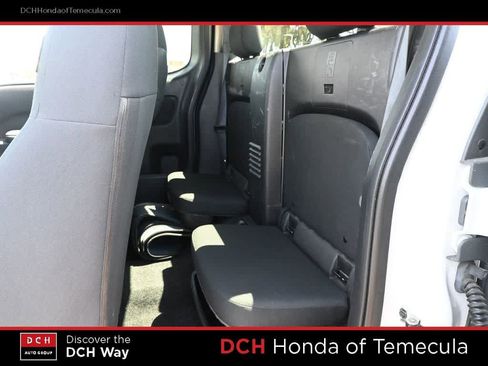 Used 2022 Nissan Frontier S w/ Technology Package RWD image 19