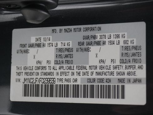 Used 2015 MAZDA MX-5 Miata Sport image 25