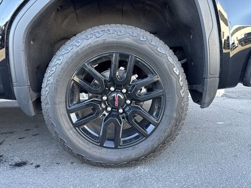 Used 2025 GMC Sierra 1500 Elevation w/ Elevation Premium Package image 3