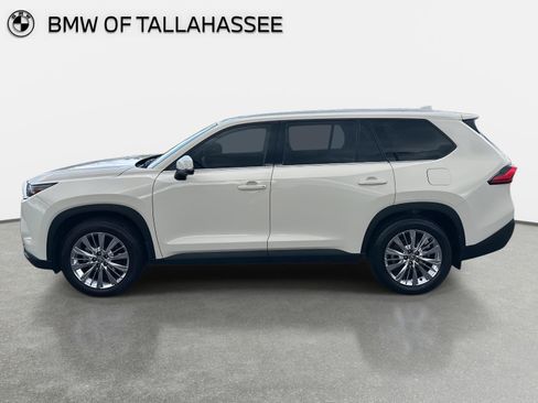 Used 2024 Toyota Grand Highlander Limited image 9