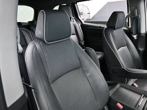 Used 2022 Honda Odyssey Elite image 46