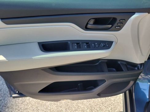 Certified 2026 Honda Odyssey EX-L image 8