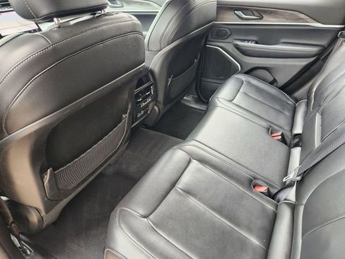 Used 2022 Jeep Grand Cherokee Limited 4xe AWD/4WD image 31