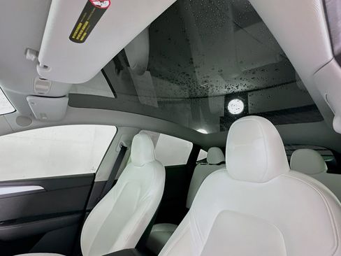 Used 2023 Tesla Model Y Long Range image 25