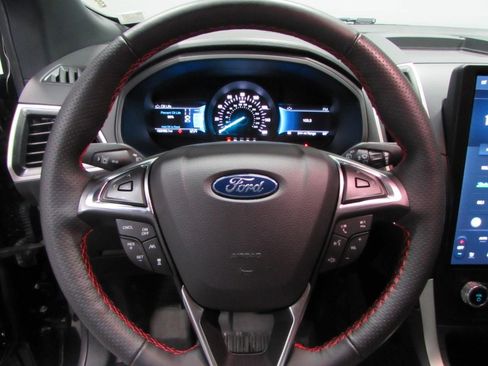 Used 2024 Ford Edge ST-Line AWD/4WD image 23