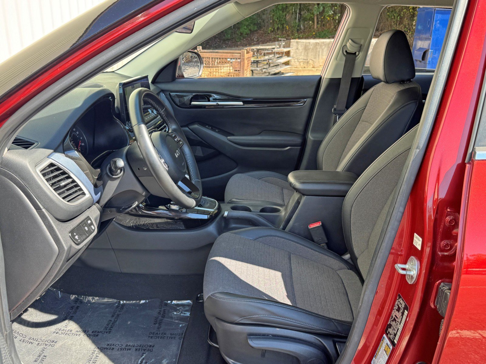 Used 2022 Kia Seltos S FWD image 15