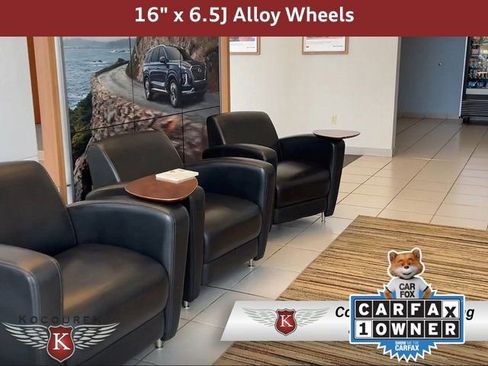 Used 2024 Hyundai Elantra SEL image 40