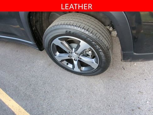 Used 2023 Jeep Grand Cherokee 4WD 4xe w/ Luxury Tech Group II image 5