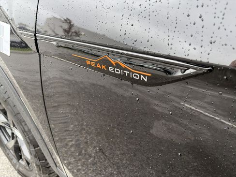New 2026 Volkswagen Atlas Peak Edition AWD/4WD image 9