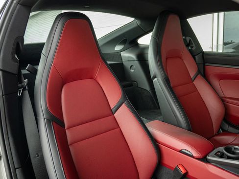 Certified 2025 Porsche 911 Carrera S RWD image 29