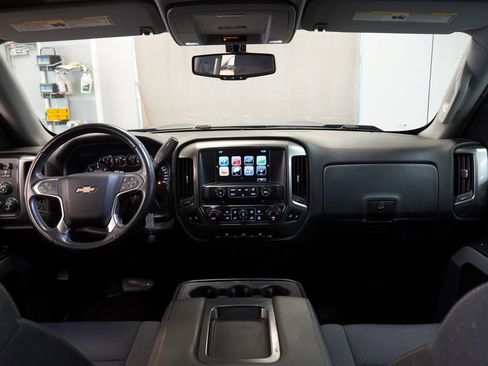 Used 2018 Chevrolet Silverado 1500 LT w/ All Star Edition image 18