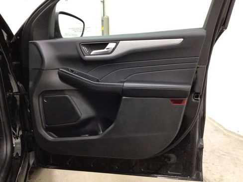 Used 2025 Ford Escape Platinum AWD/4WD image 35