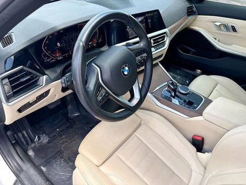 Used 2021 BMW 330i Sedan w/ Convenience Package RWD image 25