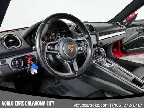 Used 2018 Porsche 718 Cayman RWD image 16
