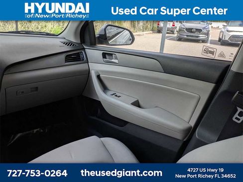 Used 2016 Hyundai Sonata ECO image 17