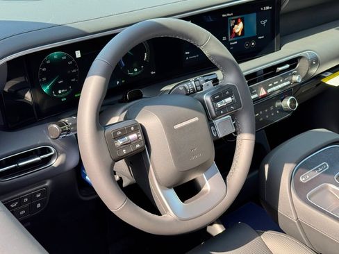 Used 2026 Hyundai Palisade SEL Premium FWD image 19