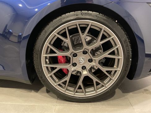 Used 2023 Porsche 911 Carrera 4S image 8