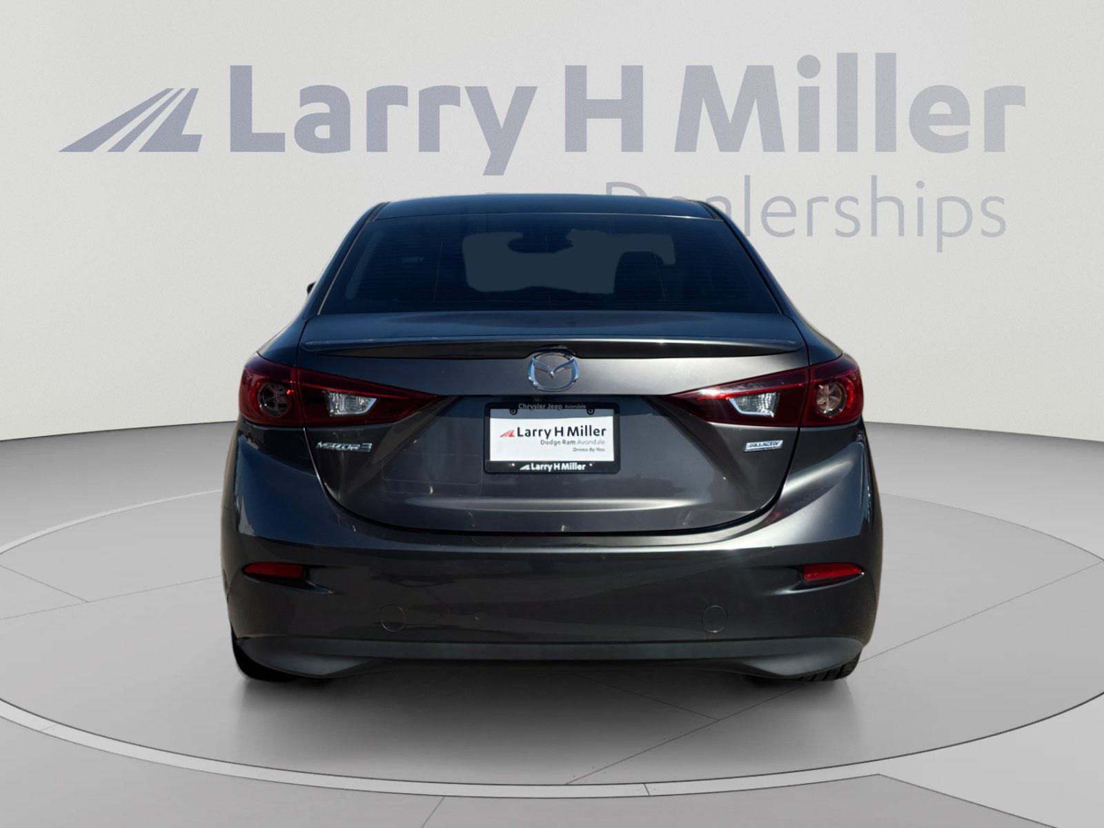 Used 2018 MAZDA MAZDA3 Touring FWD image 4