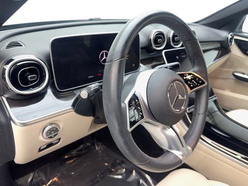 Used 2024 Mercedes-Benz C 300 Sedan image 47