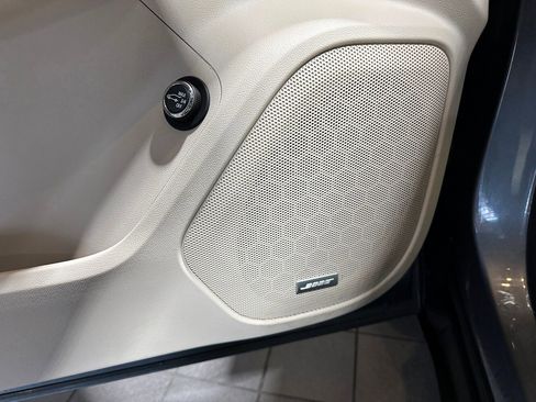 Used 2021 GMC Acadia Denali image 14