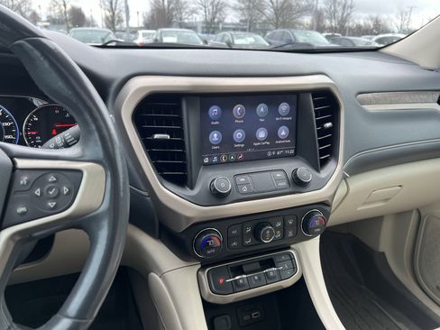 Used 2021 GMC Acadia Denali w/ Denali Technology Package image 18