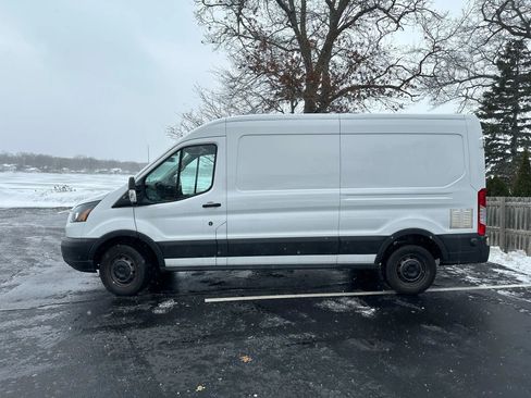 Used 2019 Ford Transit 250 148 Medium Roof image 8