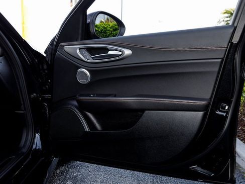 New 2025 Alfa Romeo Giulia AWD w/ Driving Assist Package image 37