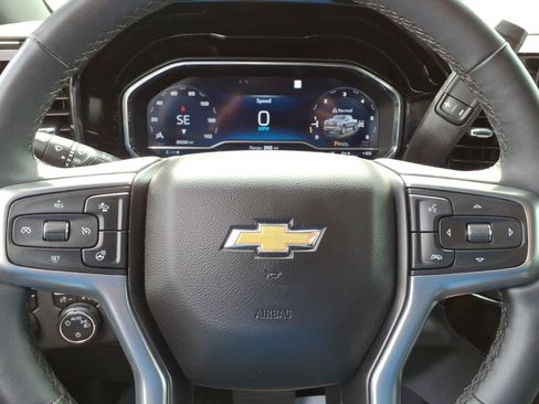 Used 2023 Chevrolet Silverado 1500 LT AWD/4WD image 18