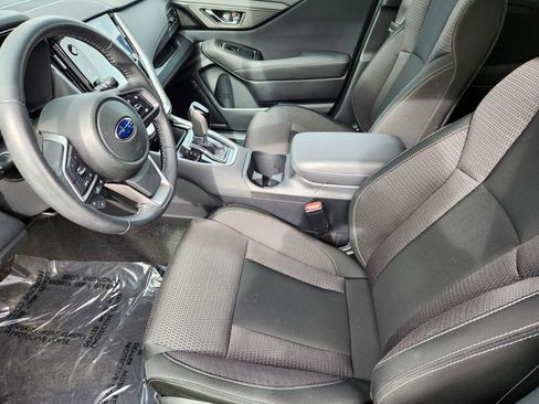 Used 2021 Subaru Outback Premium image 11