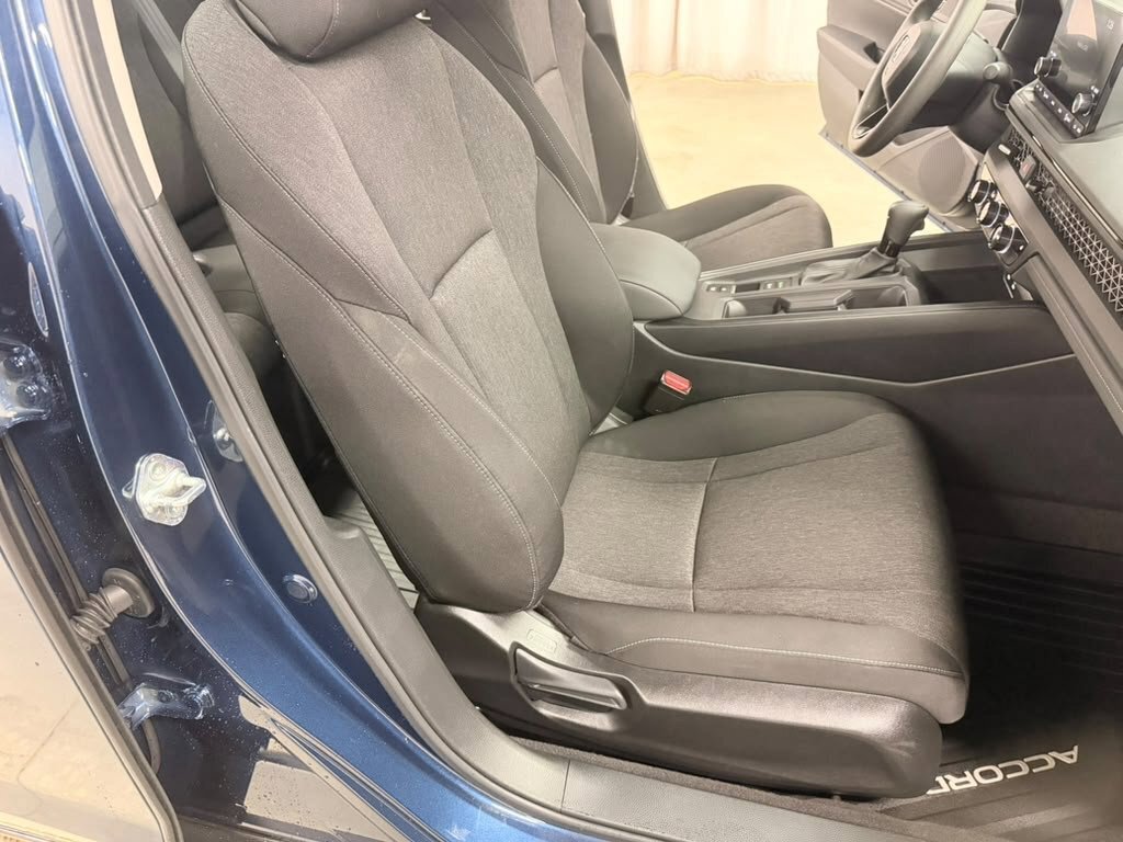 Certified 2025 Honda Accord SE image 40