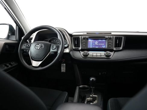 Used 2013 Toyota RAV4 XLE AWD/4WD image 10
