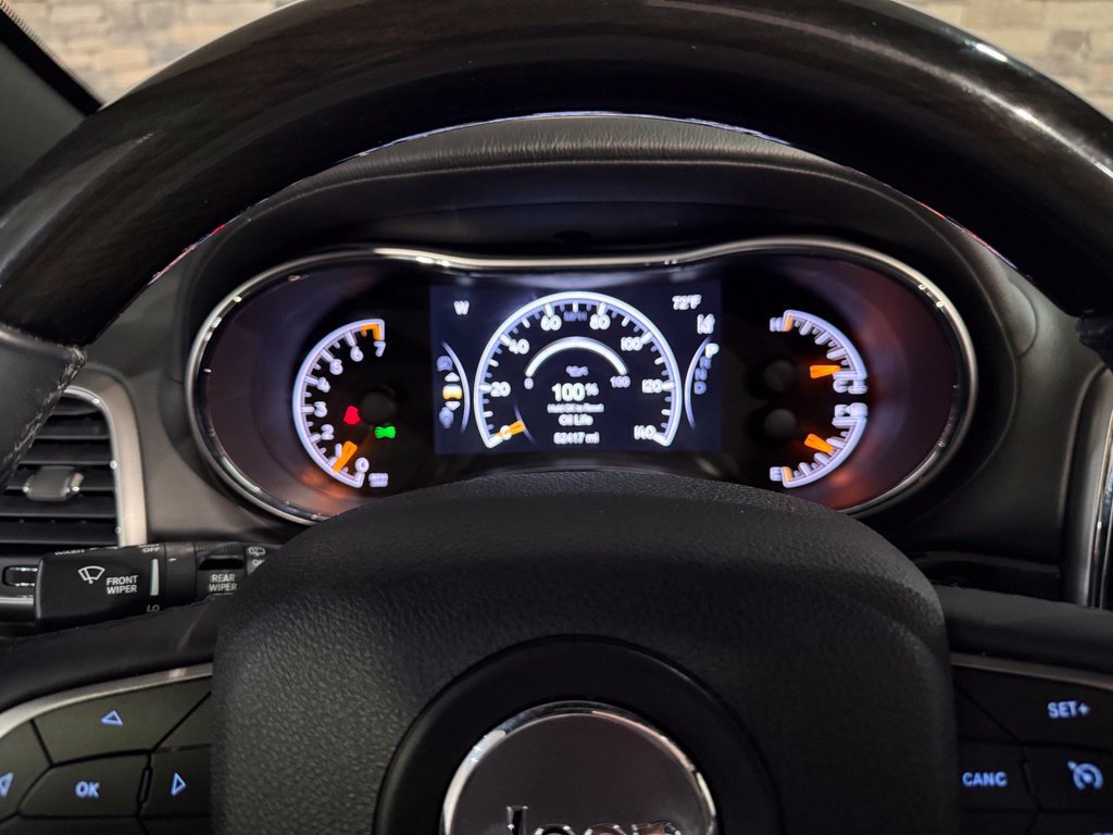 Used 2018 Jeep Grand Cherokee Overland AWD/4WD image 15