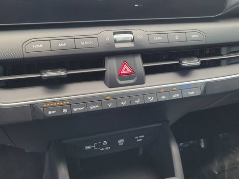 Used 2025 Kia K4 FWD image 15