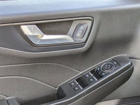 Used 2024 Ford Escape ST-Line image 13