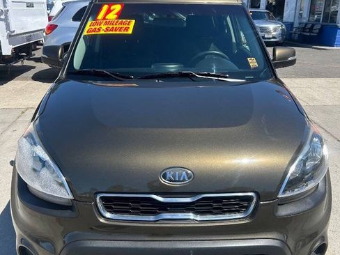 Used 2012 Kia Soul + FWD image 4
