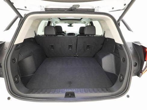 Used 2022 GMC Terrain Denali w/ Denali Premium Package image 22