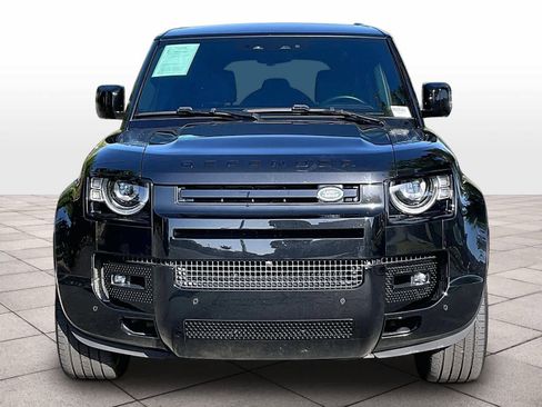 Used 2024 Land Rover Defender 110 X-Dynamic SE AWD/4WD image 3