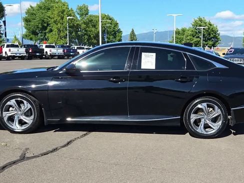 Used 2018 Honda Accord EX image 5