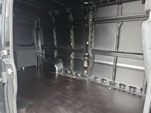 New 2025 RAM ProMaster 3500 w/ Quick Order Package 24G SLT image 17
