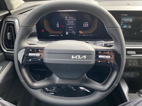 New 2026 Kia Sorento LX image 16