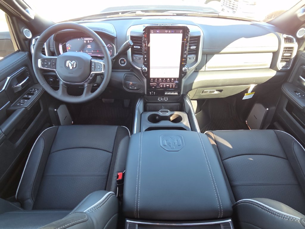 New 2027 RAM 3500 Laramie AWD/4WD image 24