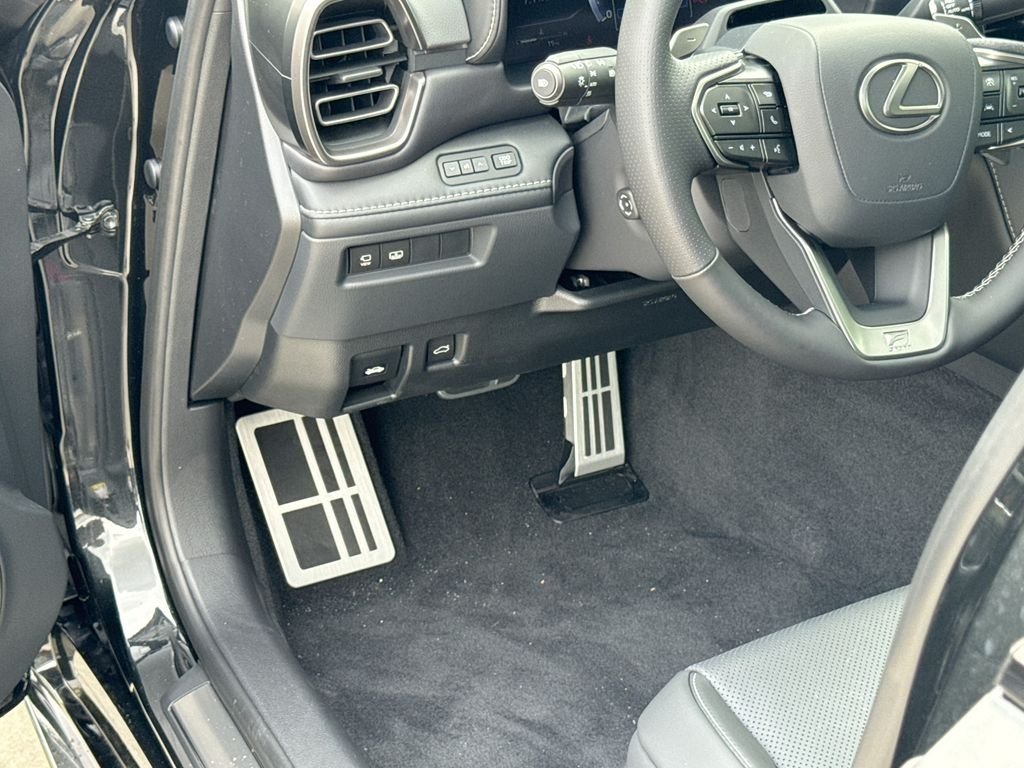 New 2026 Lexus IS 350 F Sport w/ Handling Package RWD image 17